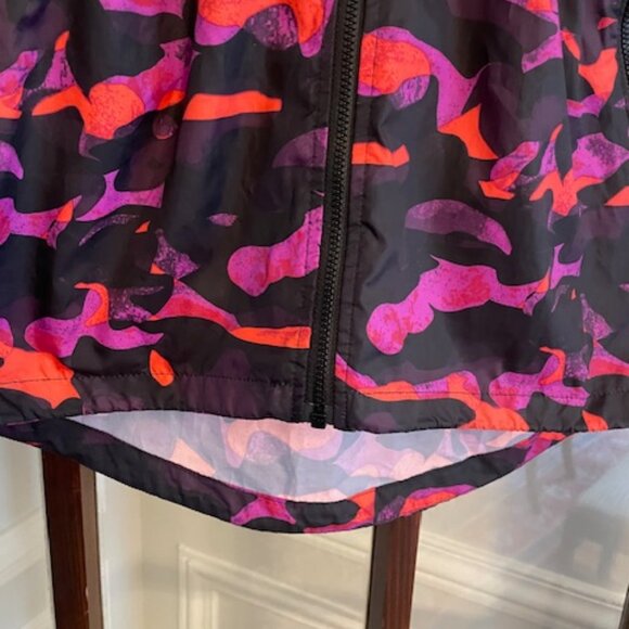 Nike Tech Hyperfuse Camo Windrunner Windbreaker, Size Small - Picture 4 of 5